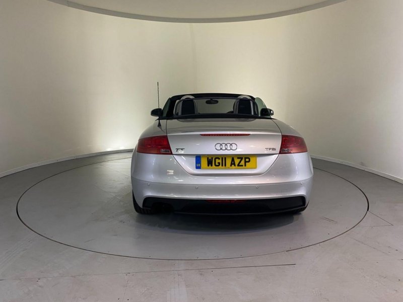 AUDI TT