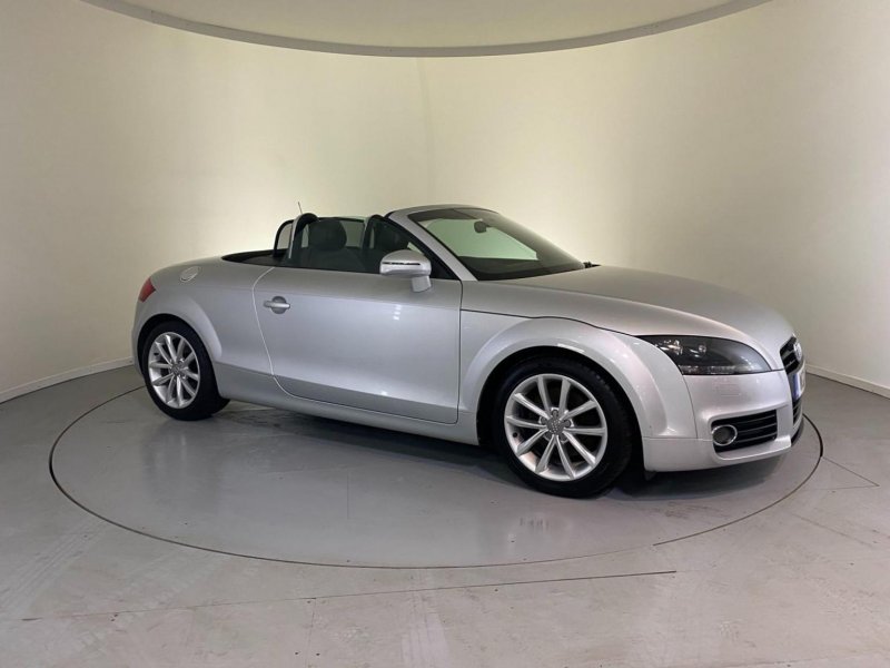AUDI TT