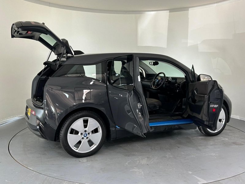 BMW I3