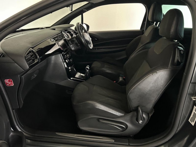 DS AUTOMOBILES DS 3