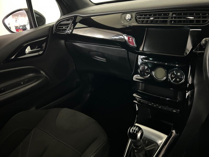 DS AUTOMOBILES DS 3