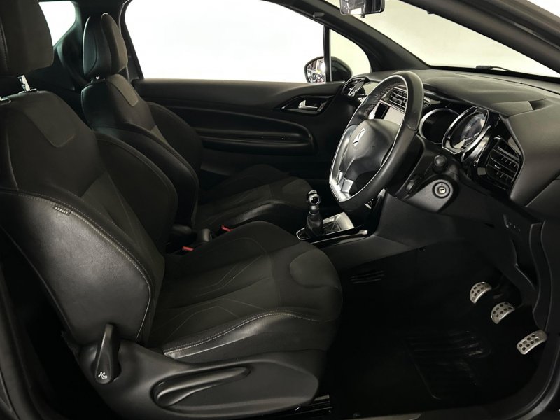 DS AUTOMOBILES DS 3