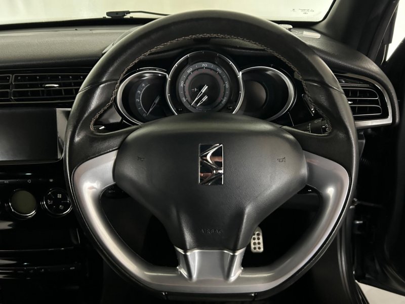 DS AUTOMOBILES DS 3