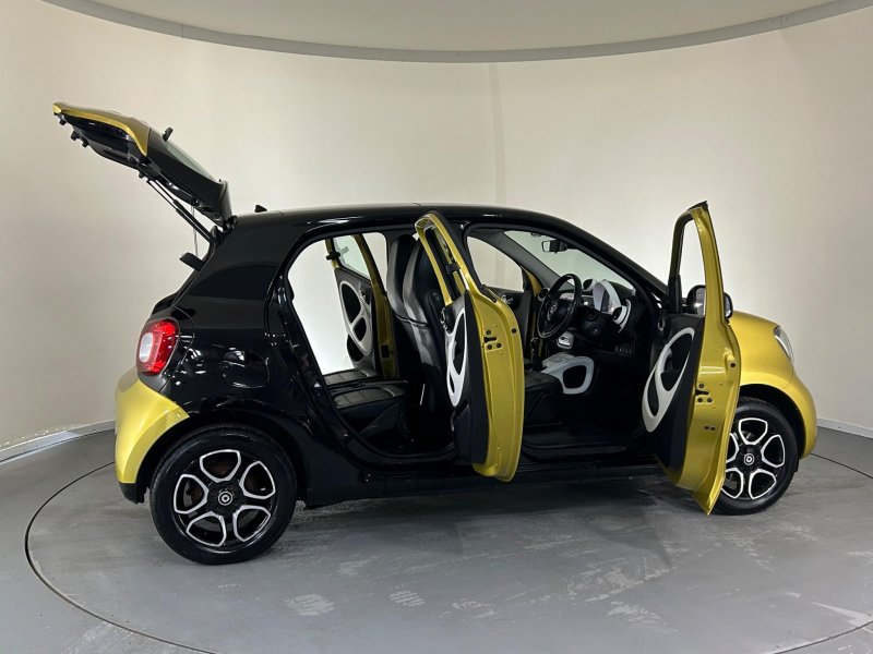 SMART FORFOUR