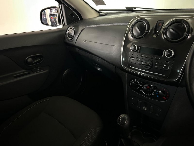 DACIA SANDERO