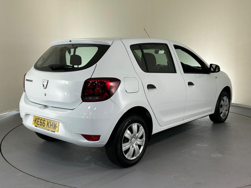 DACIA SANDERO