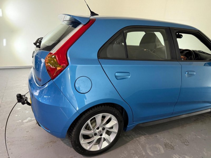 MG MG3