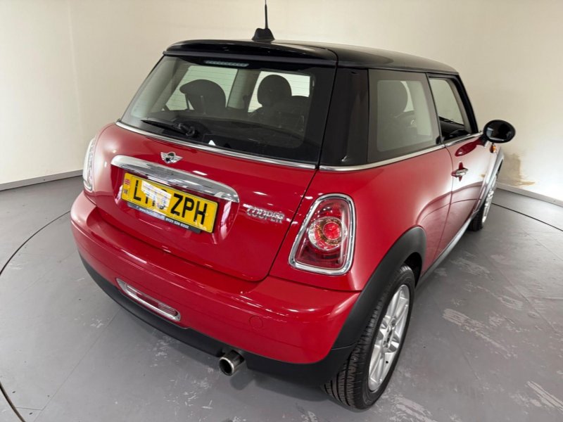 MINI HATCH