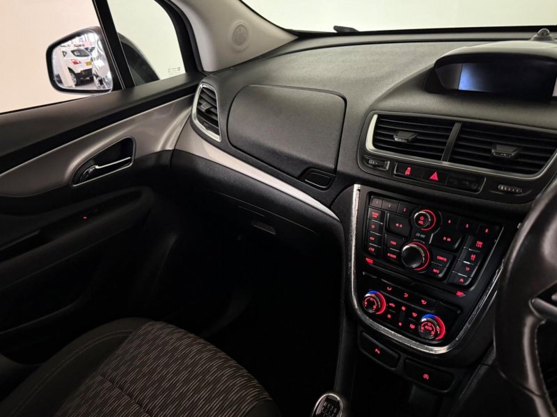 VAUXHALL MOKKA