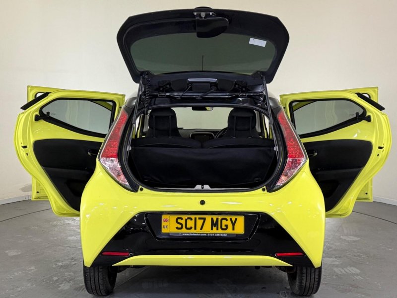 TOYOTA AYGO