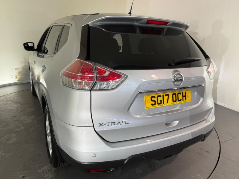 NISSAN X-TRAIL