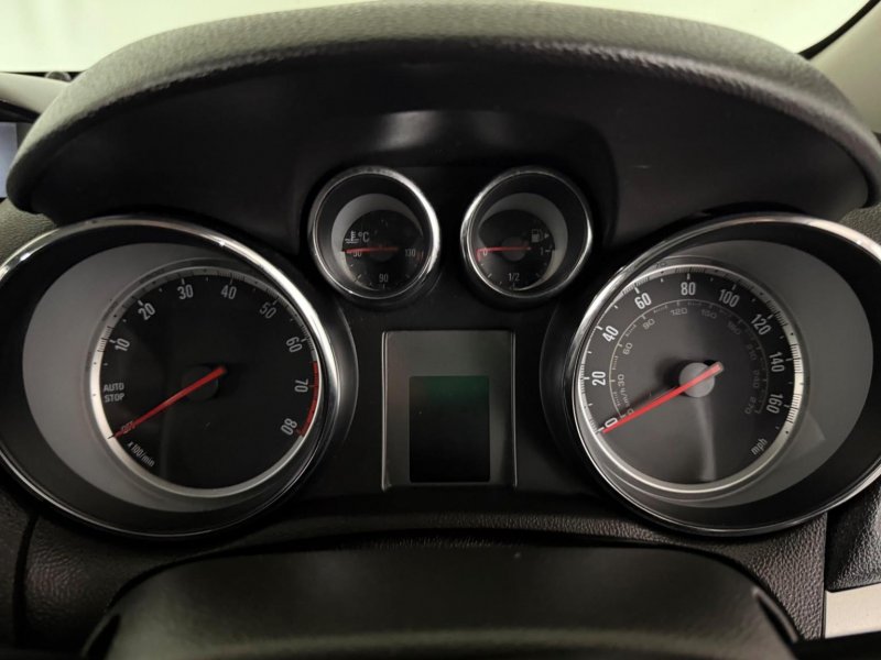 VAUXHALL MOKKA