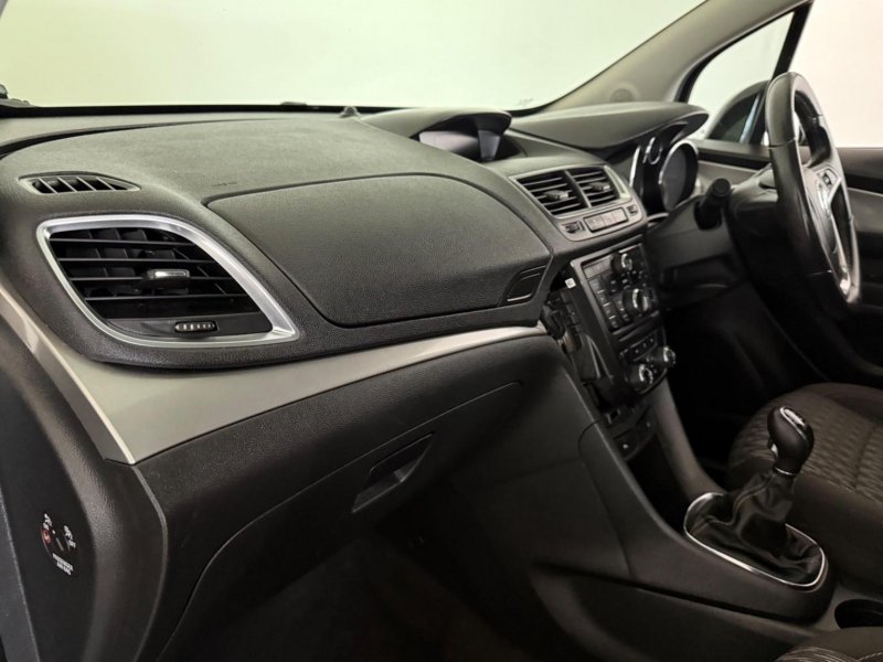 VAUXHALL MOKKA