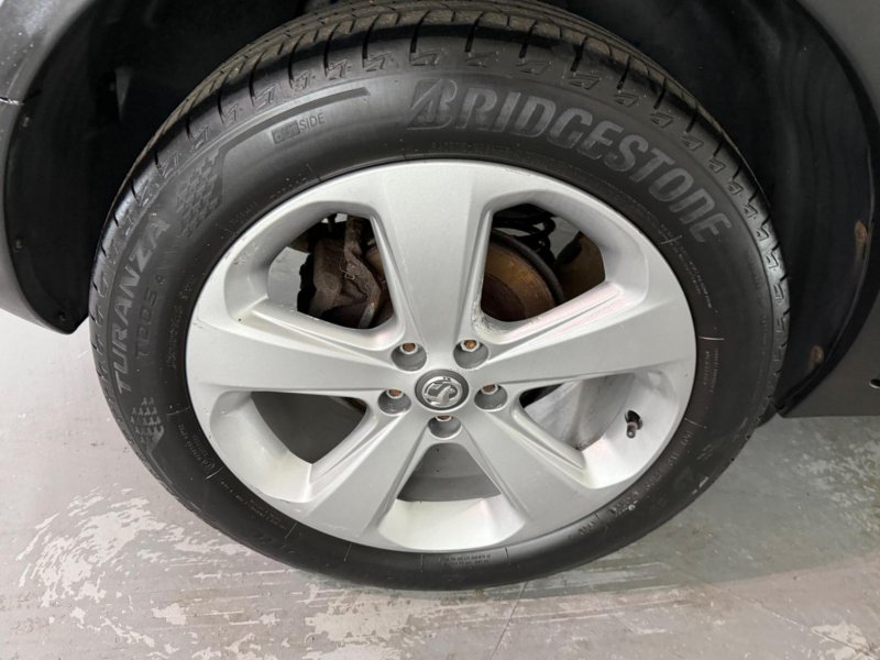 VAUXHALL MOKKA