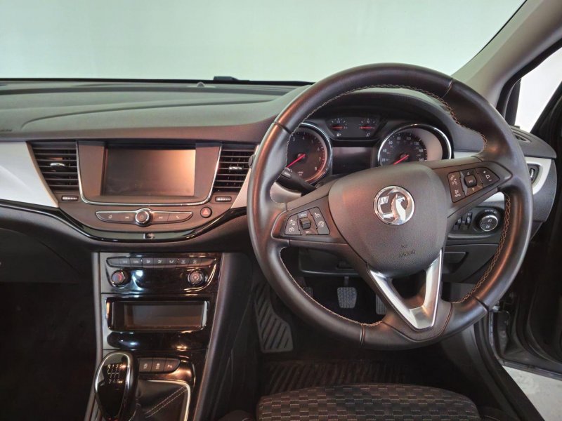 VAUXHALL ASTRA
