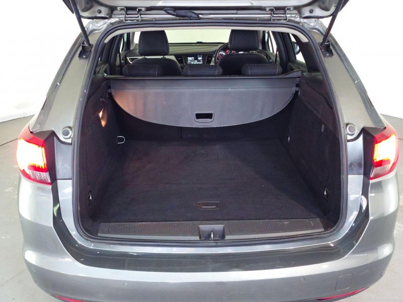 VAUXHALL ASTRA