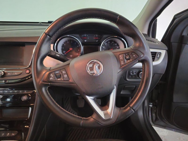 VAUXHALL ASTRA
