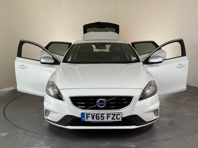 VOLVO V40